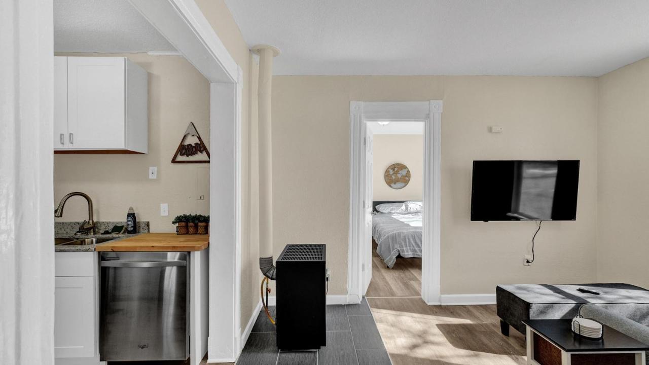 A Home Base For Your Journey Colorado Springs Eksteriør bilde